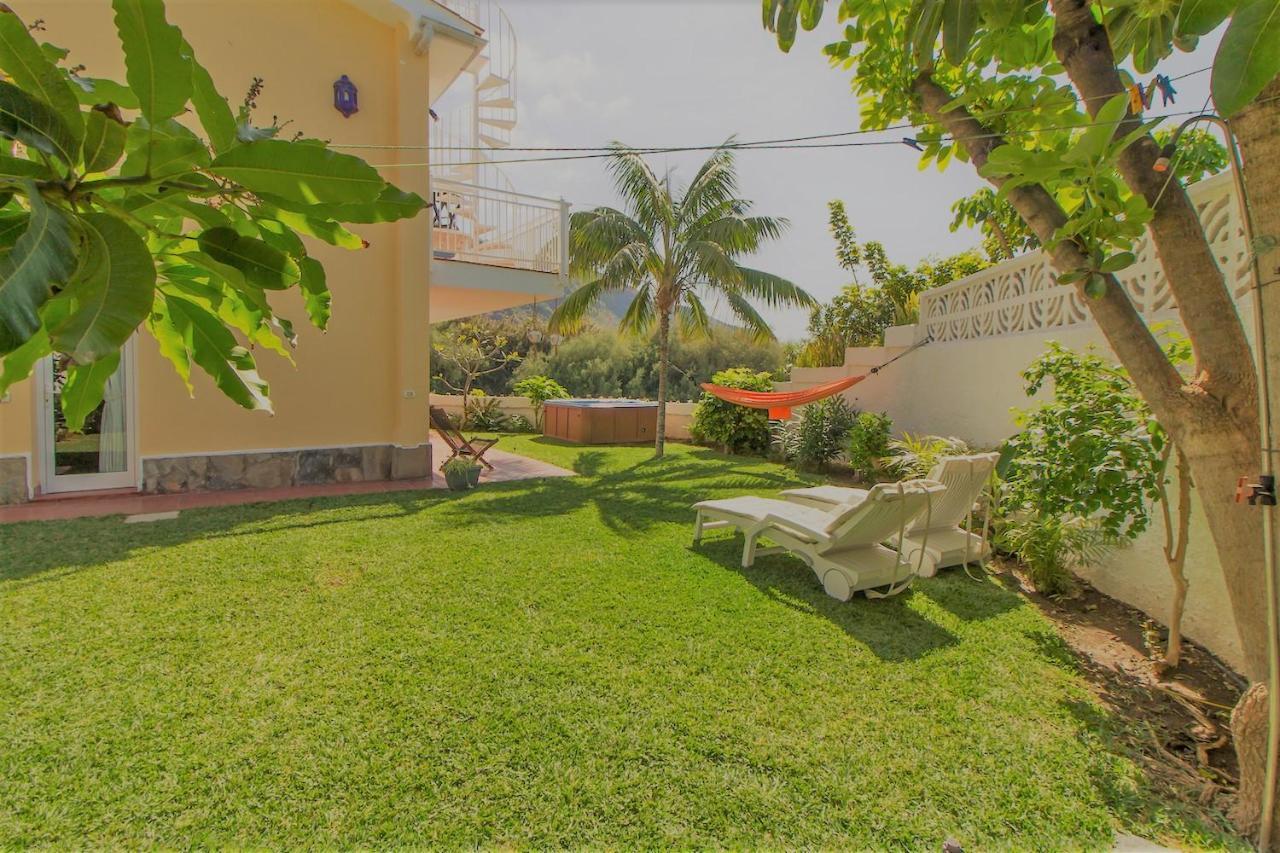 Villa In Protected Space In Front Of The Sea Los Realejos Buitenkant foto